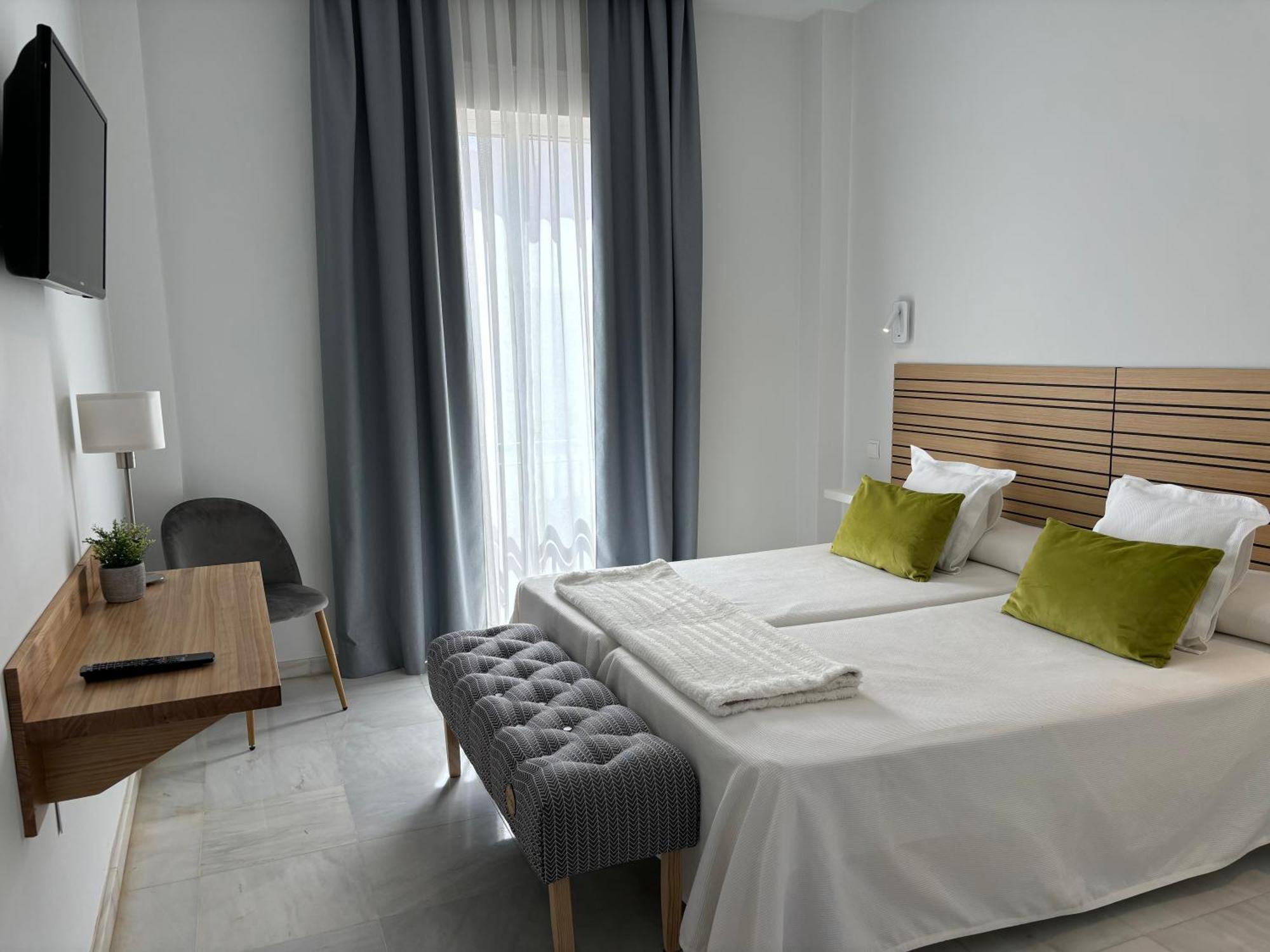 Hotel Lince Aznalcazar Exterior photo