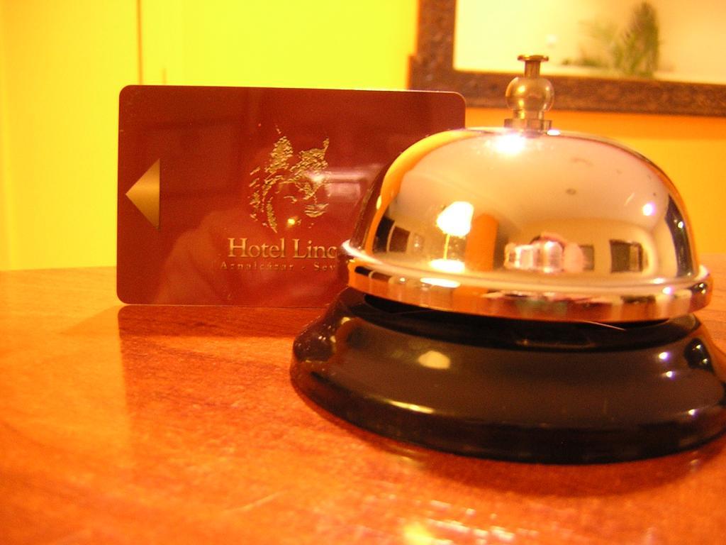 Hotel Lince Aznalcazar Exterior photo